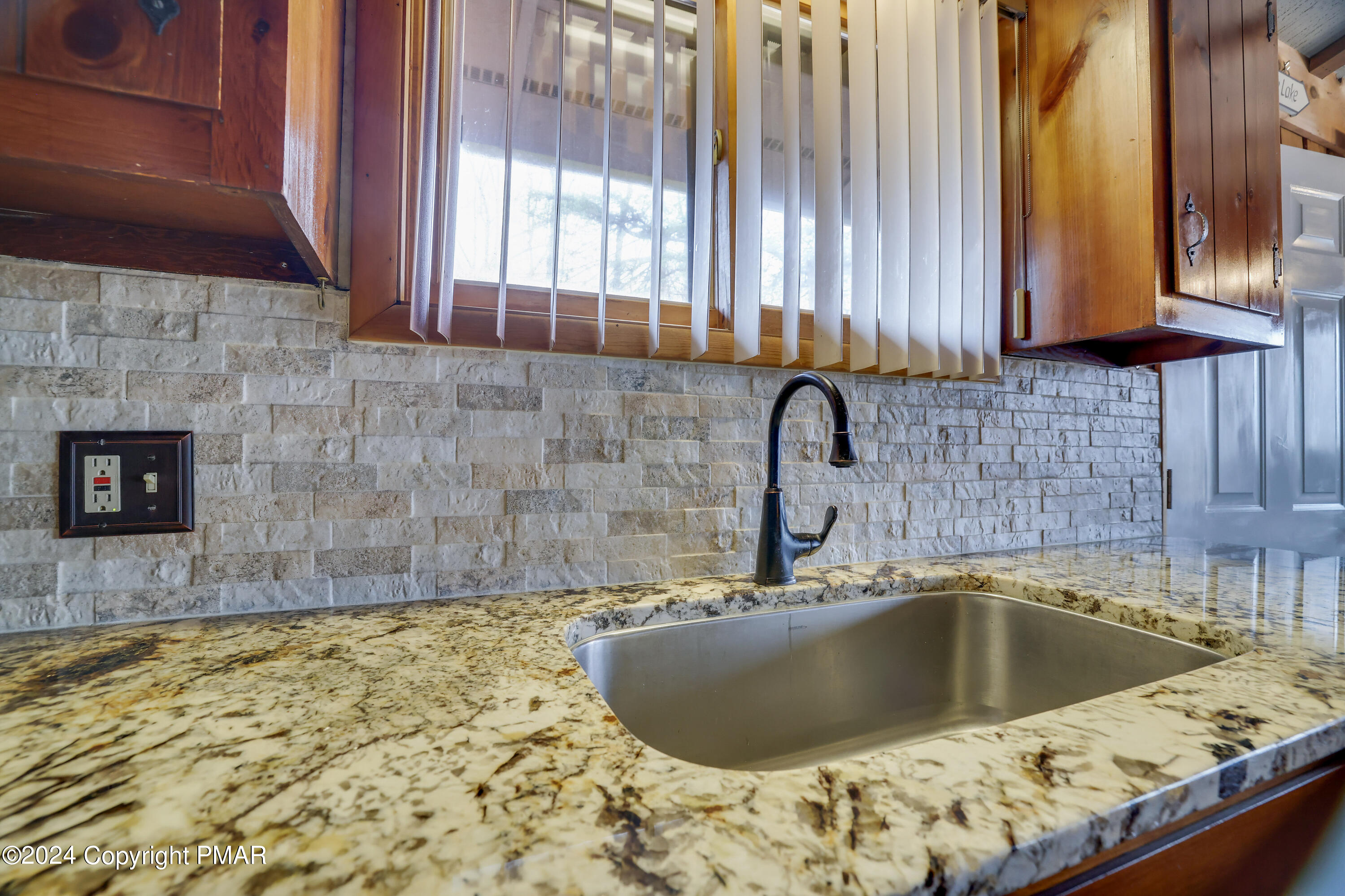 145 Mountain View Drive, Pocono Lake, Pennsylvania image 26