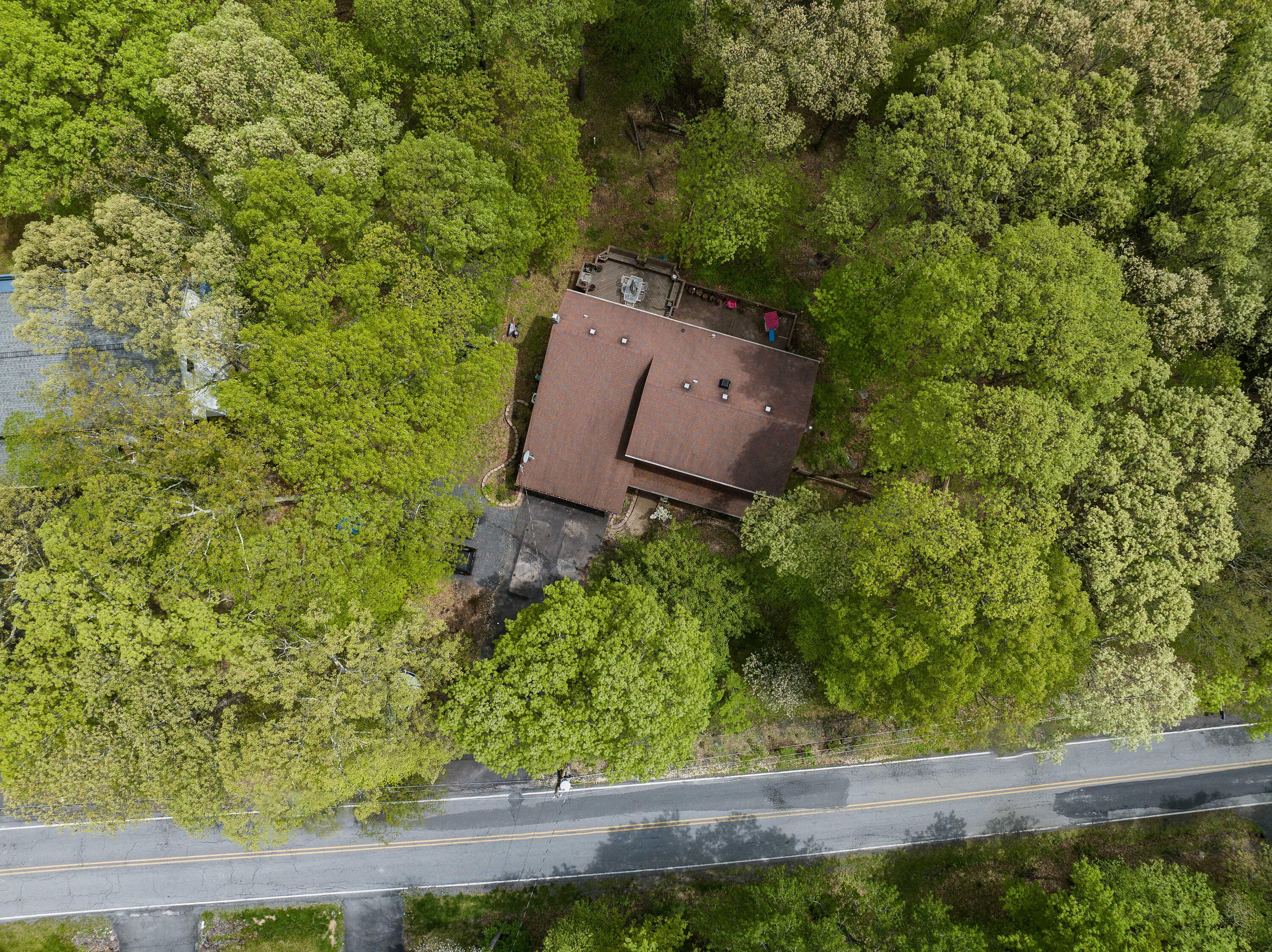 113 Hemlock Road, Tannersville, Pennsylvania image 3