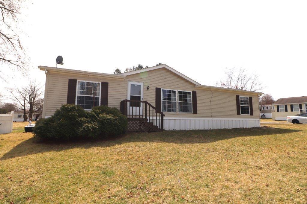 3717 Wolfs Hollow Road, Orefield, Pennsylvania image 1