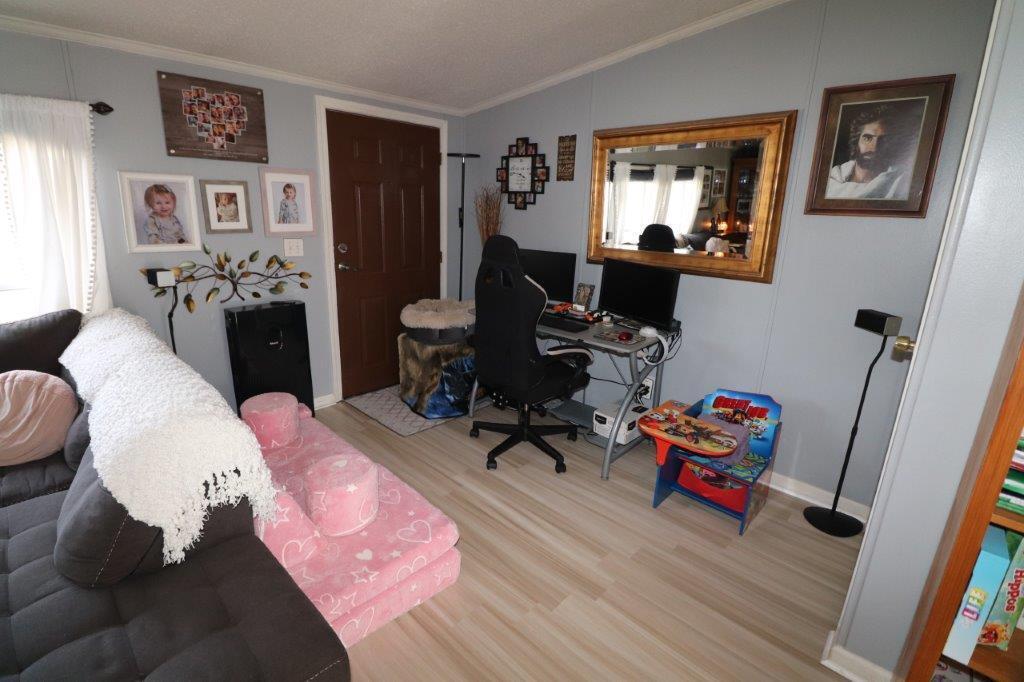 3717 Wolfs Hollow Road, Orefield, Pennsylvania image 3