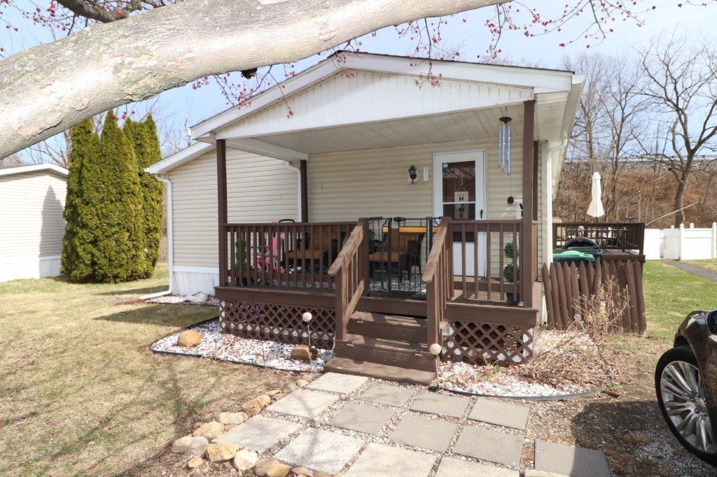 3717 Wolfs Hollow Road, Orefield, Pennsylvania image 2