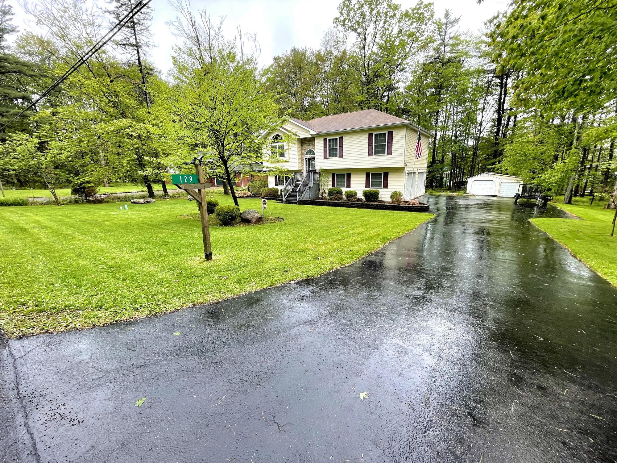 129 Birchwood Road, Blakeslee, Pennsylvania image 1