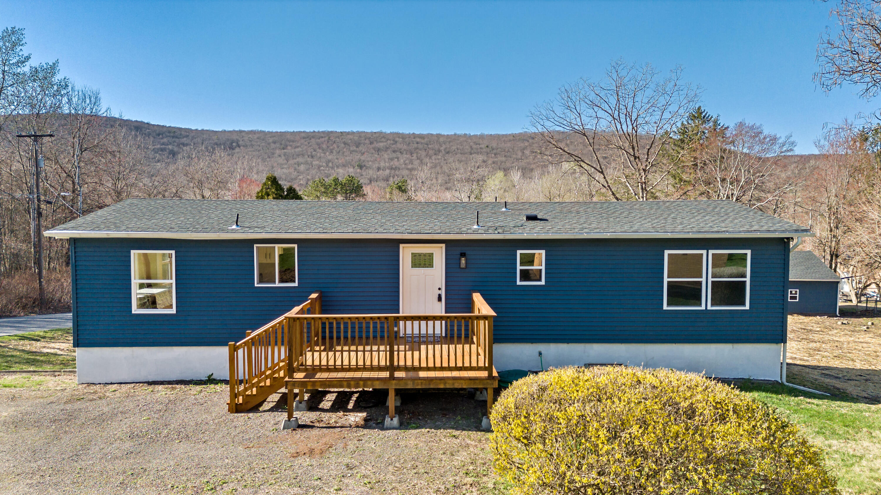 33 Tippets Road, Nesquehoning, Pennsylvania image 1