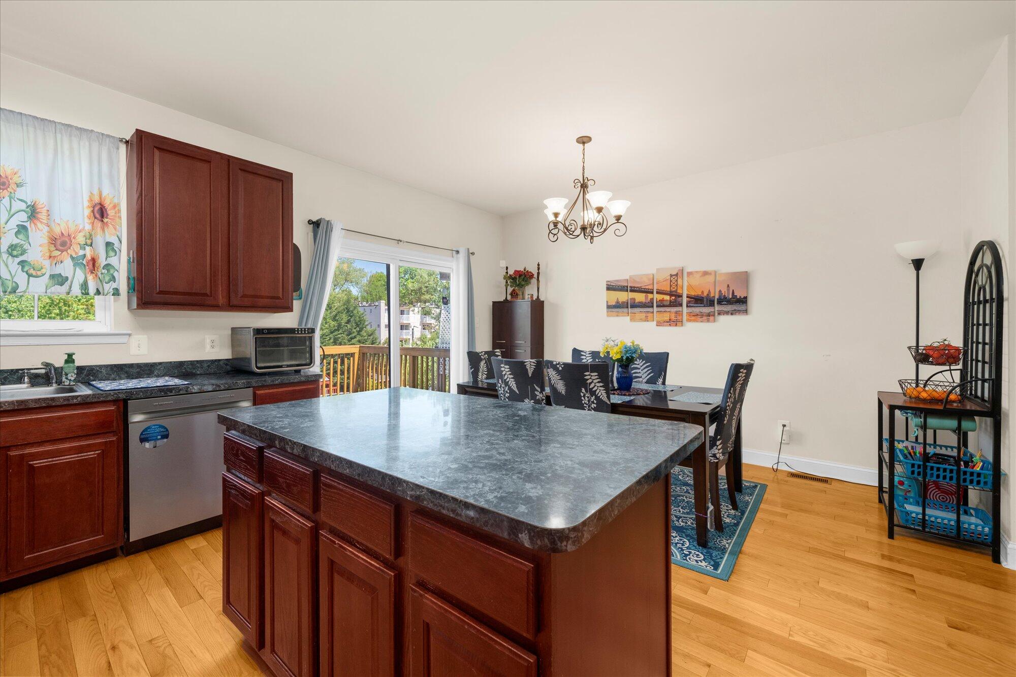 729 Cedar Lane, Norristown, Pennsylvania image 4