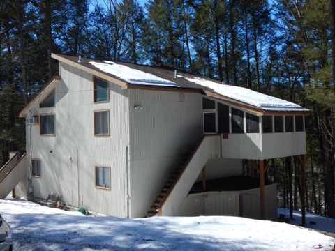 207 Manchester Drive Bushkill PA 18324