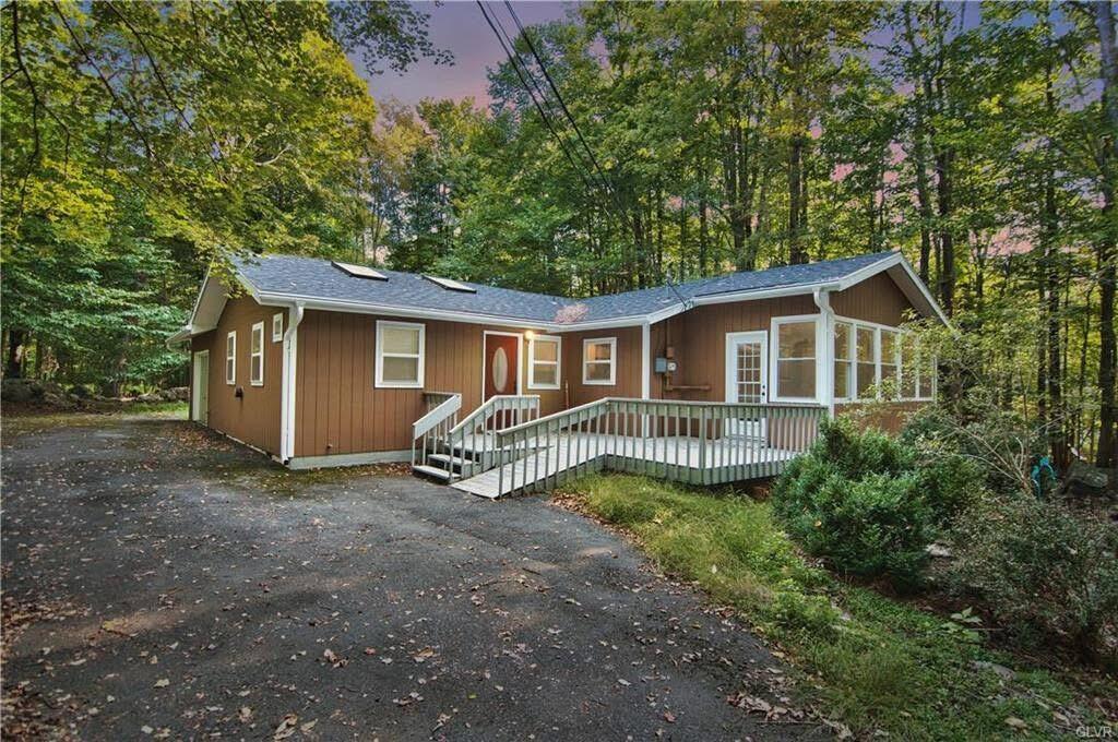 58 Big Bass Drive, Gouldsboro, Pennsylvania image 1