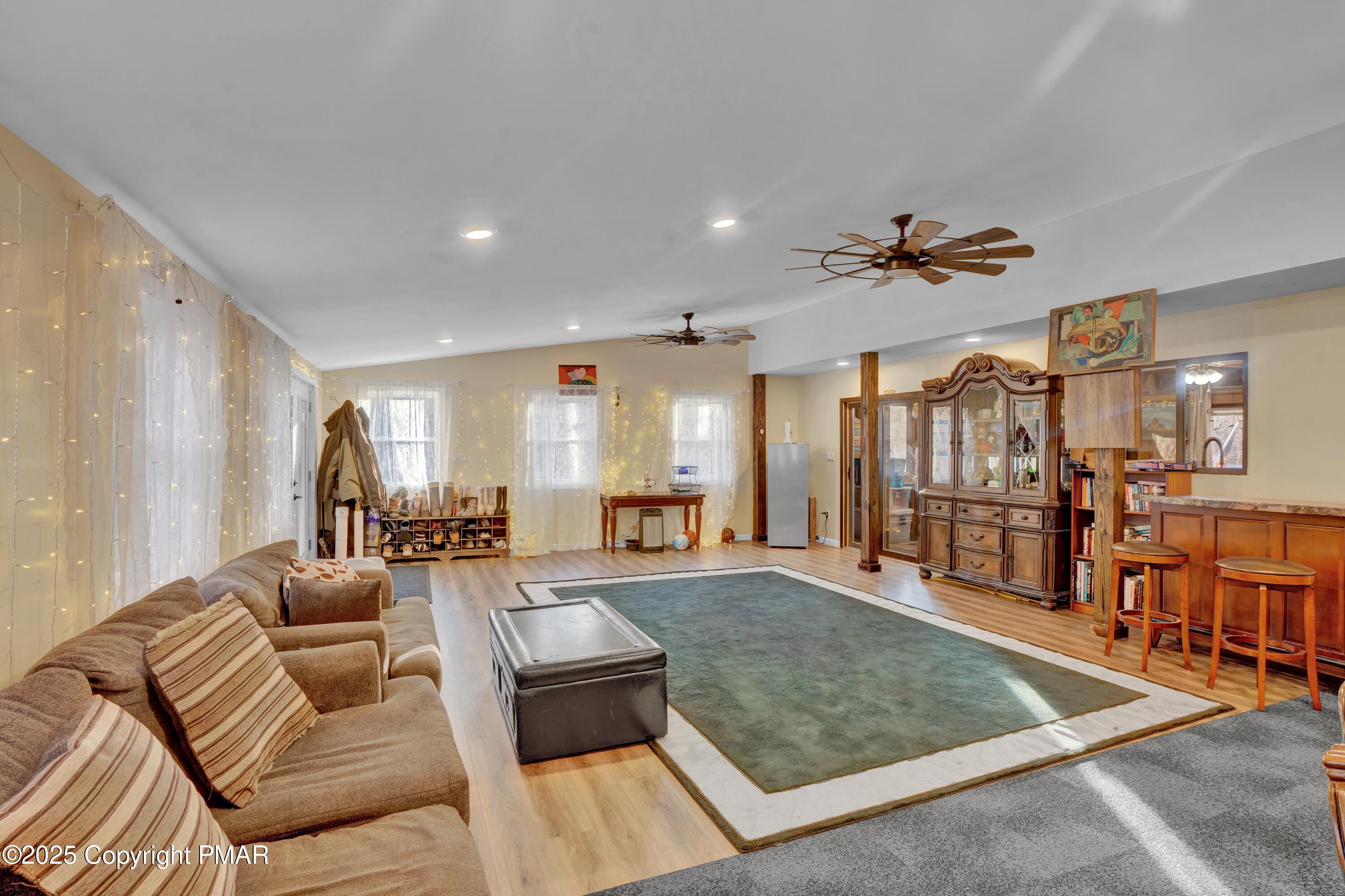 72 E Creek View Drive, Gouldsboro, Pennsylvania image 12