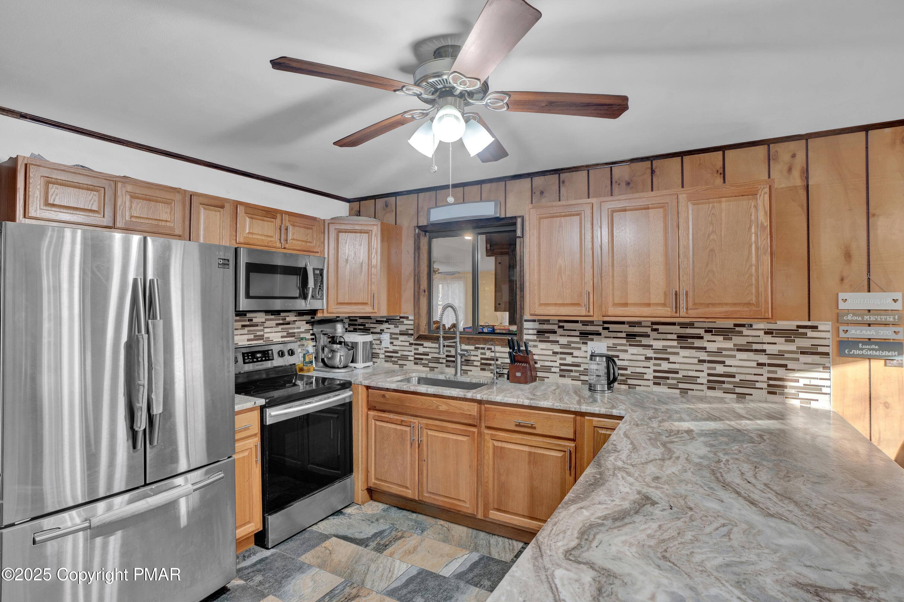 72 E Creek View Drive, Gouldsboro, Pennsylvania image 5