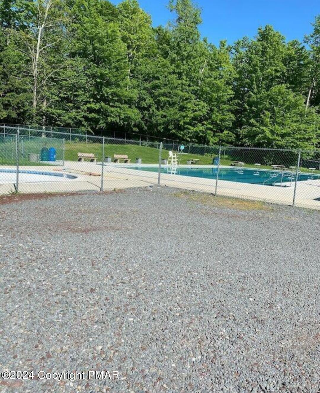 321 Stroud Court, Pocono Lake, Pennsylvania image 15