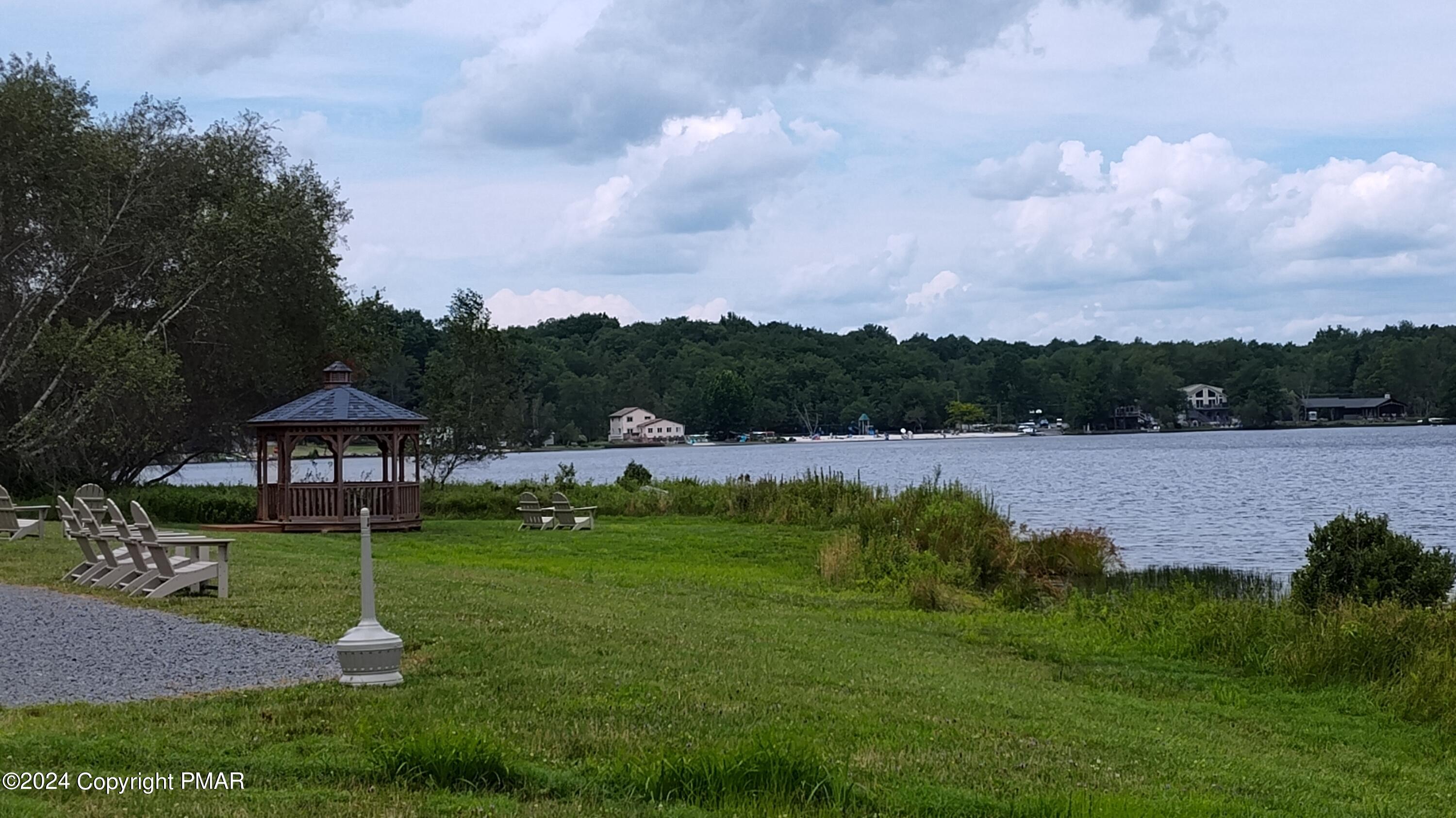 321 Stroud Court, Pocono Lake, Pennsylvania image 22