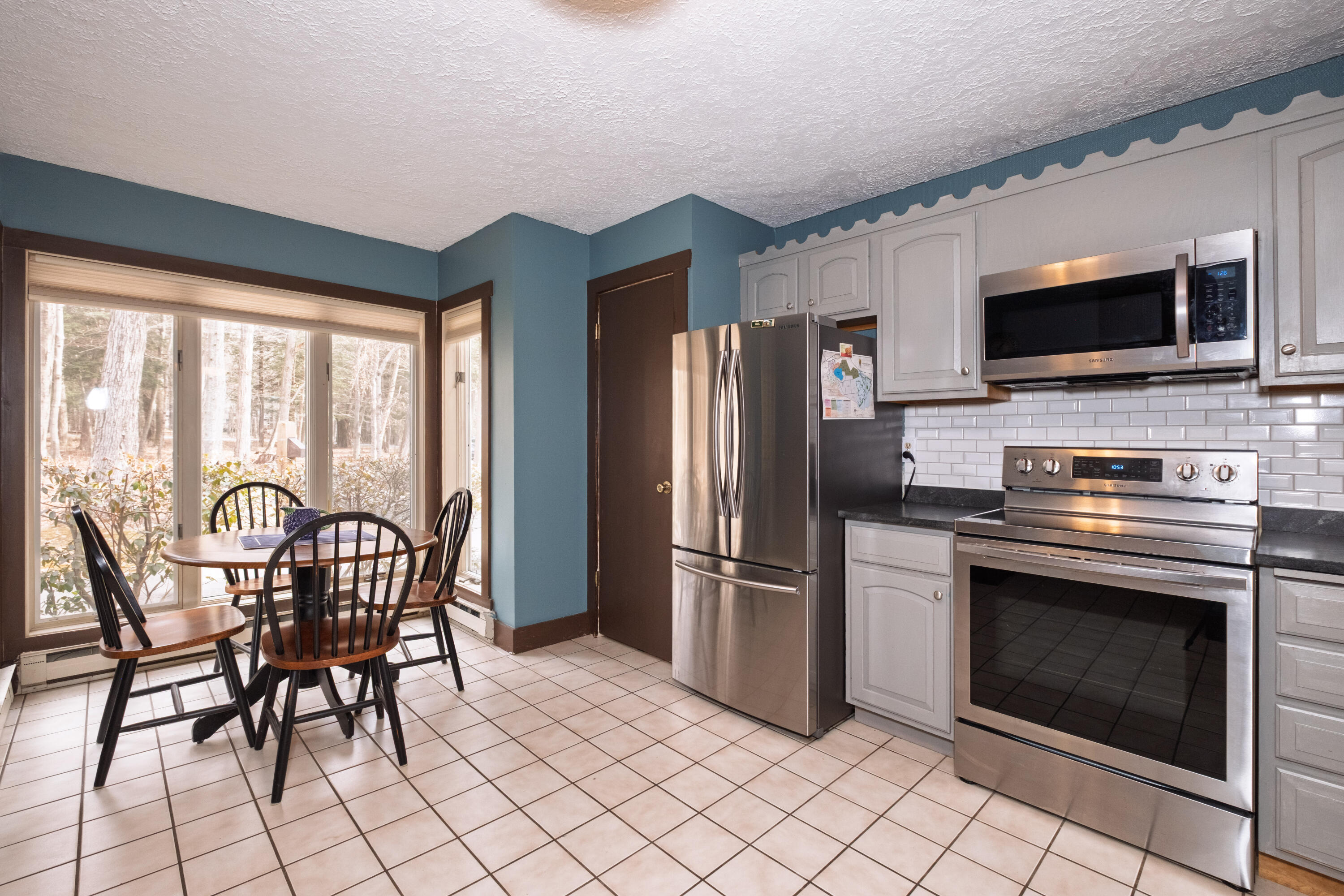 1065 Crestwoods Drive, Pocono Pines, Pennsylvania image 6
