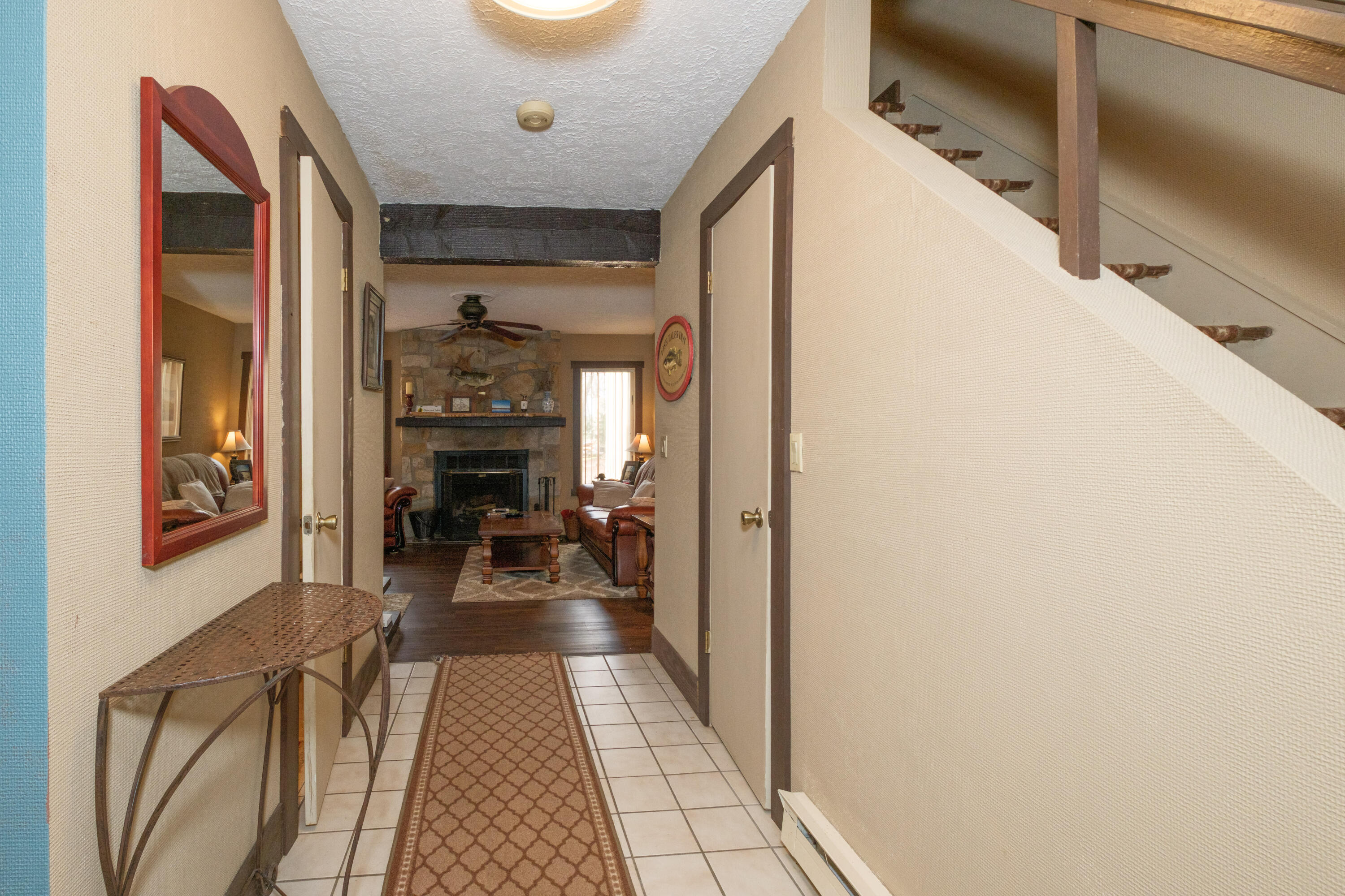 1065 Crestwoods Drive, Pocono Pines, Pennsylvania image 3