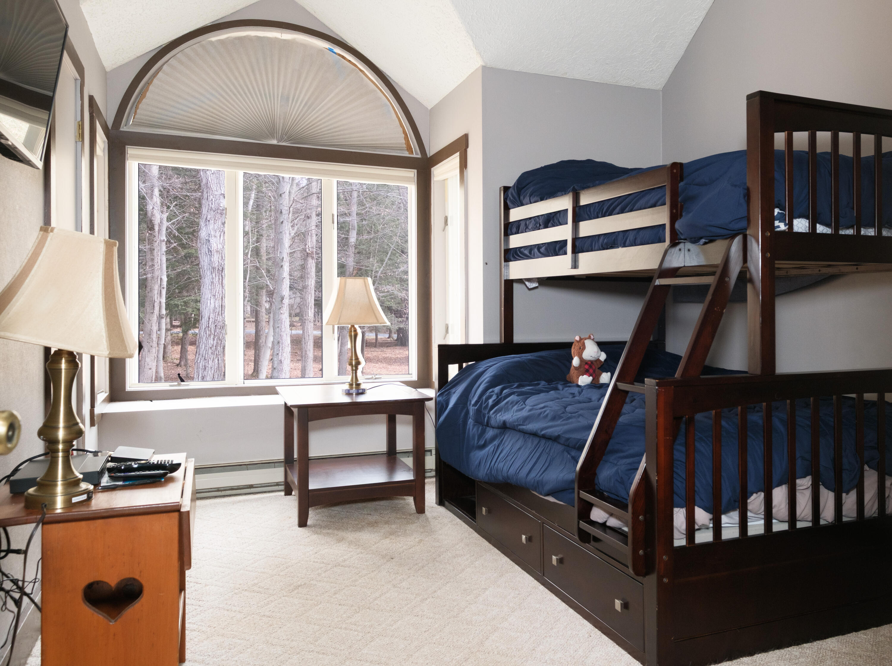 1065 Crestwoods Drive, Pocono Pines, Pennsylvania image 21