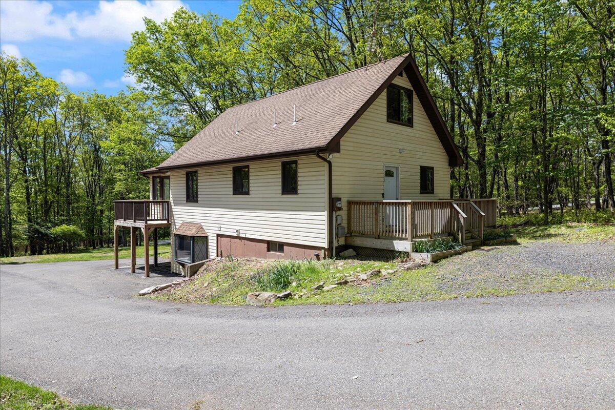 660 Watercrest Dr Avenue, Effort, Pennsylvania image 13
