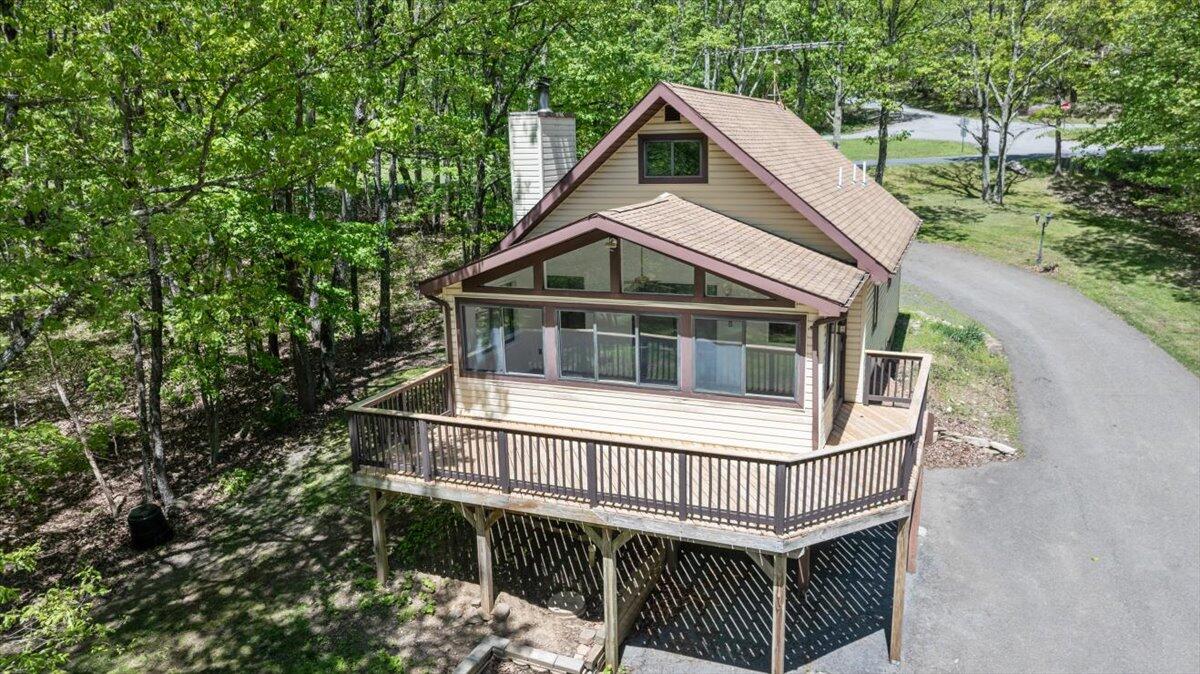 660 Watercrest Dr Avenue, Effort, Pennsylvania image 2