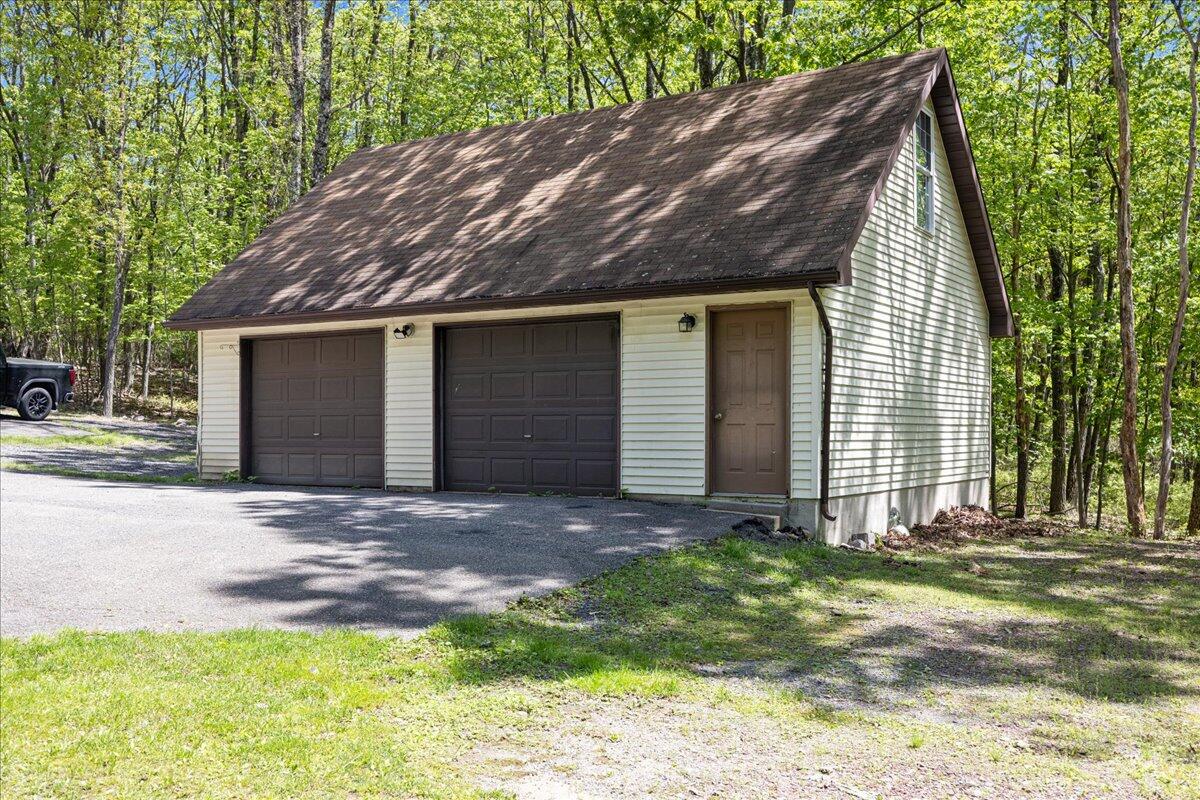 660 Watercrest Dr Avenue, Effort, Pennsylvania image 15
