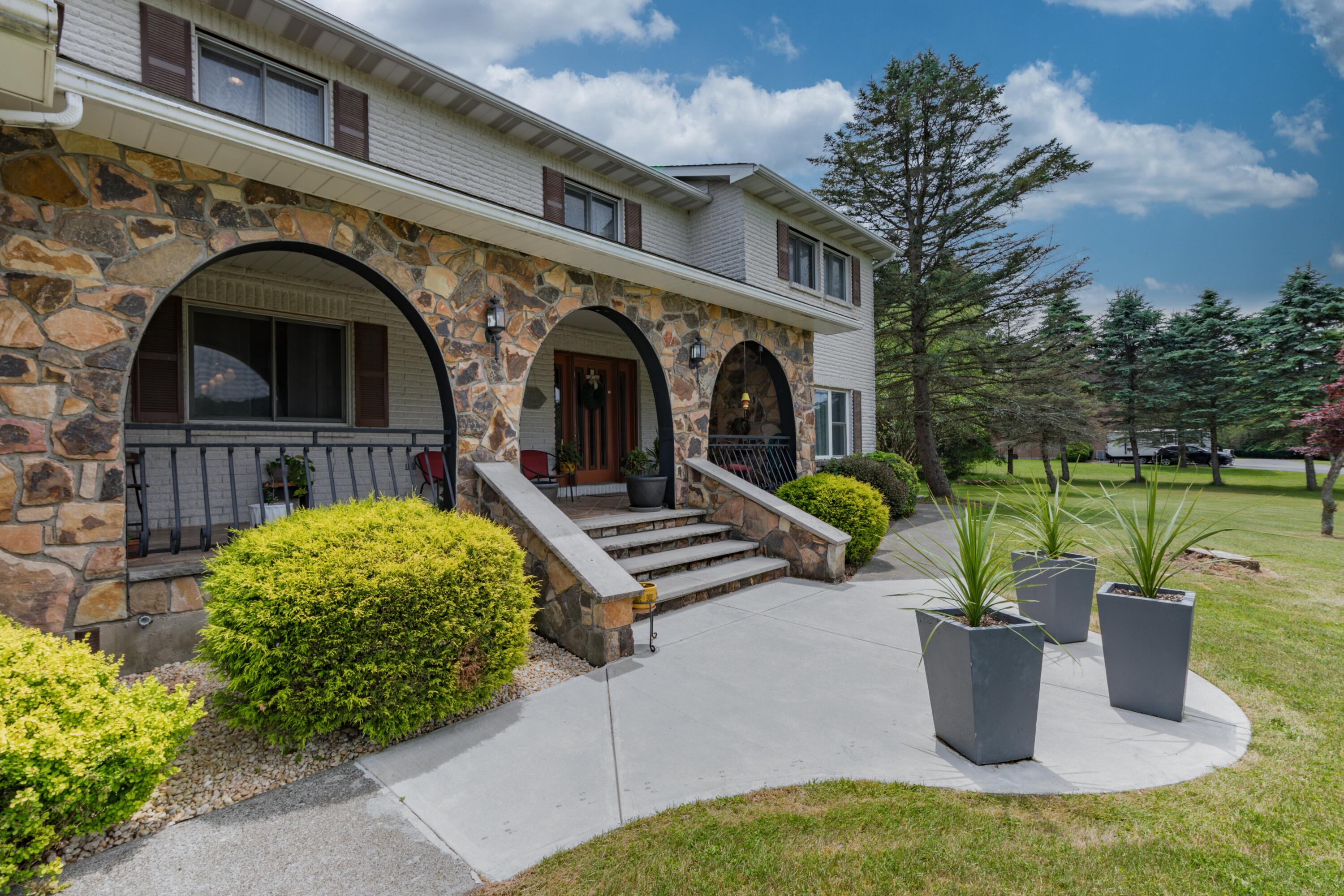 2632 Wigwam Park Road, East Stroudsburg, Pennsylvania image 1