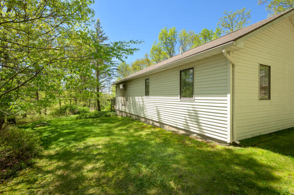 317 Fall Creek Terrace, Stroudsburg, Pennsylvania image 24
