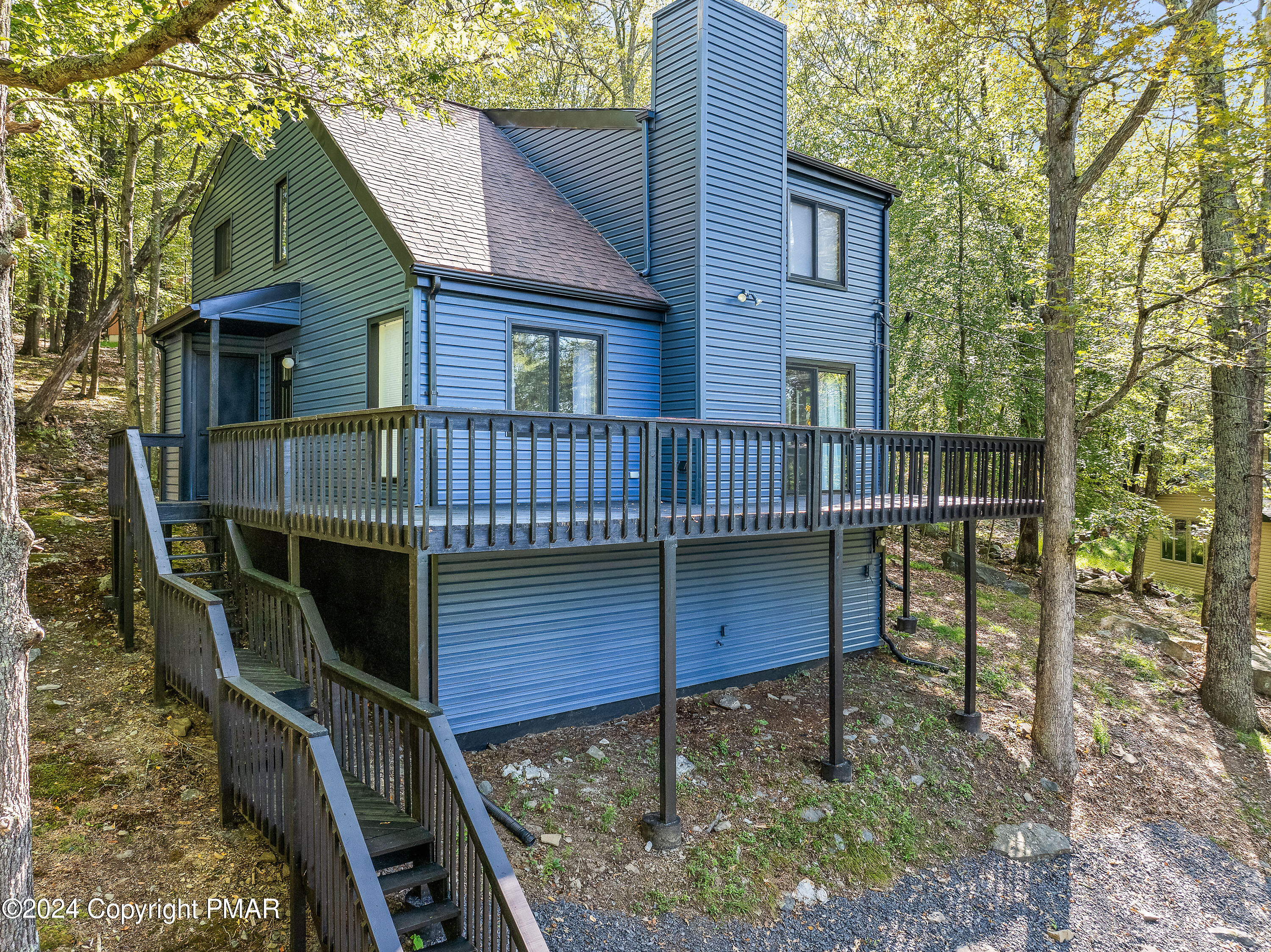 214 Regent Street, Bushkill, Pennsylvania image 1