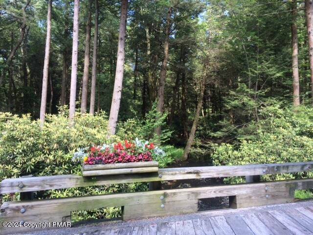 10 Brookside Drive, Pocono Pines, Pennsylvania image 3