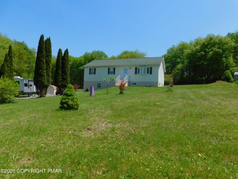 Homes For Sale - 546 Frantz Road<br/> Brodheadsville, PA 18322