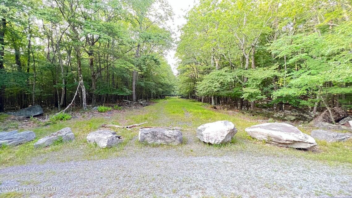 Lots 220-223 Snow Bird Lane, Tafton, Pennsylvania image 1