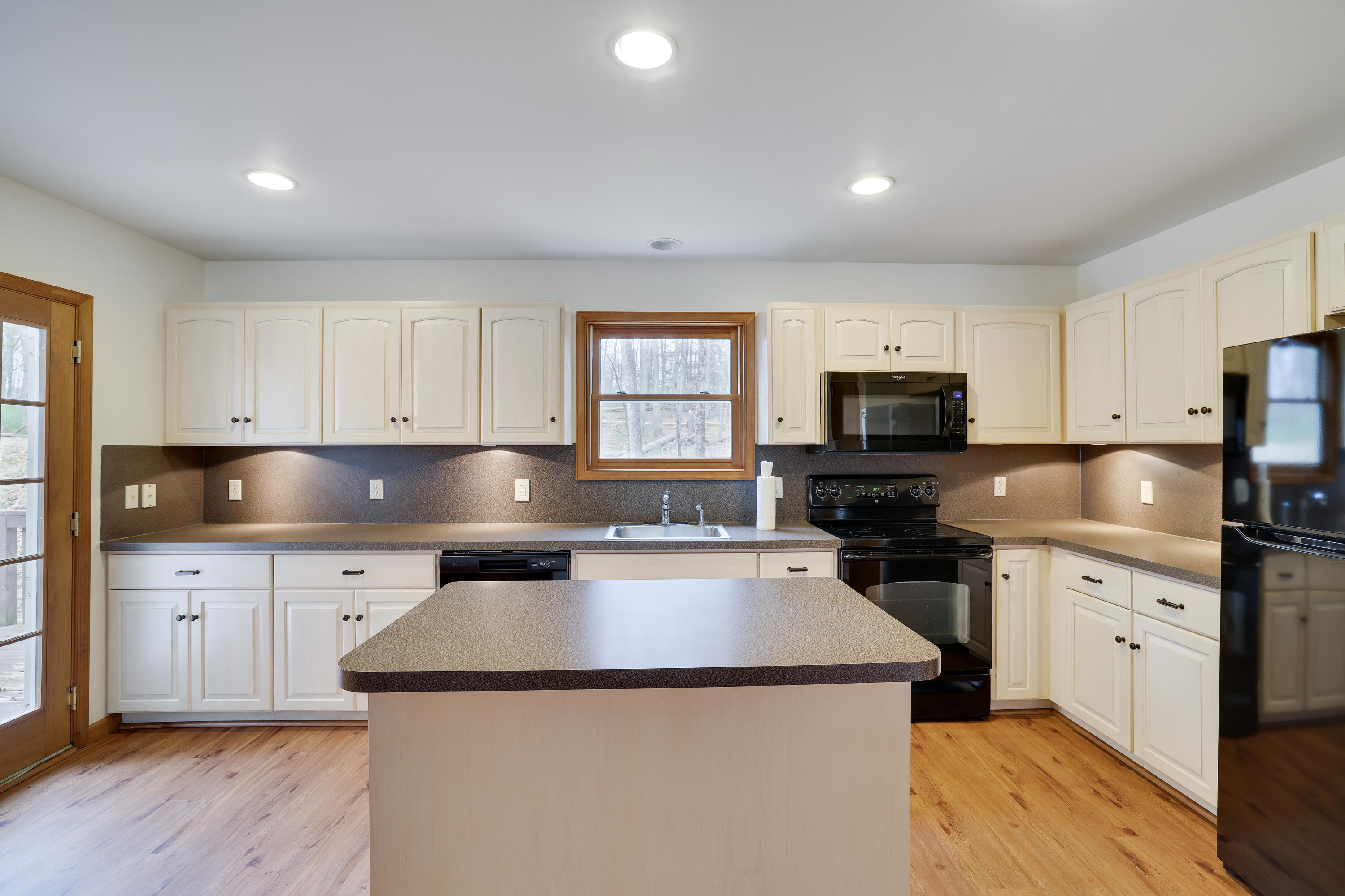 118 Quail Court, Bushkill, Pennsylvania image 12