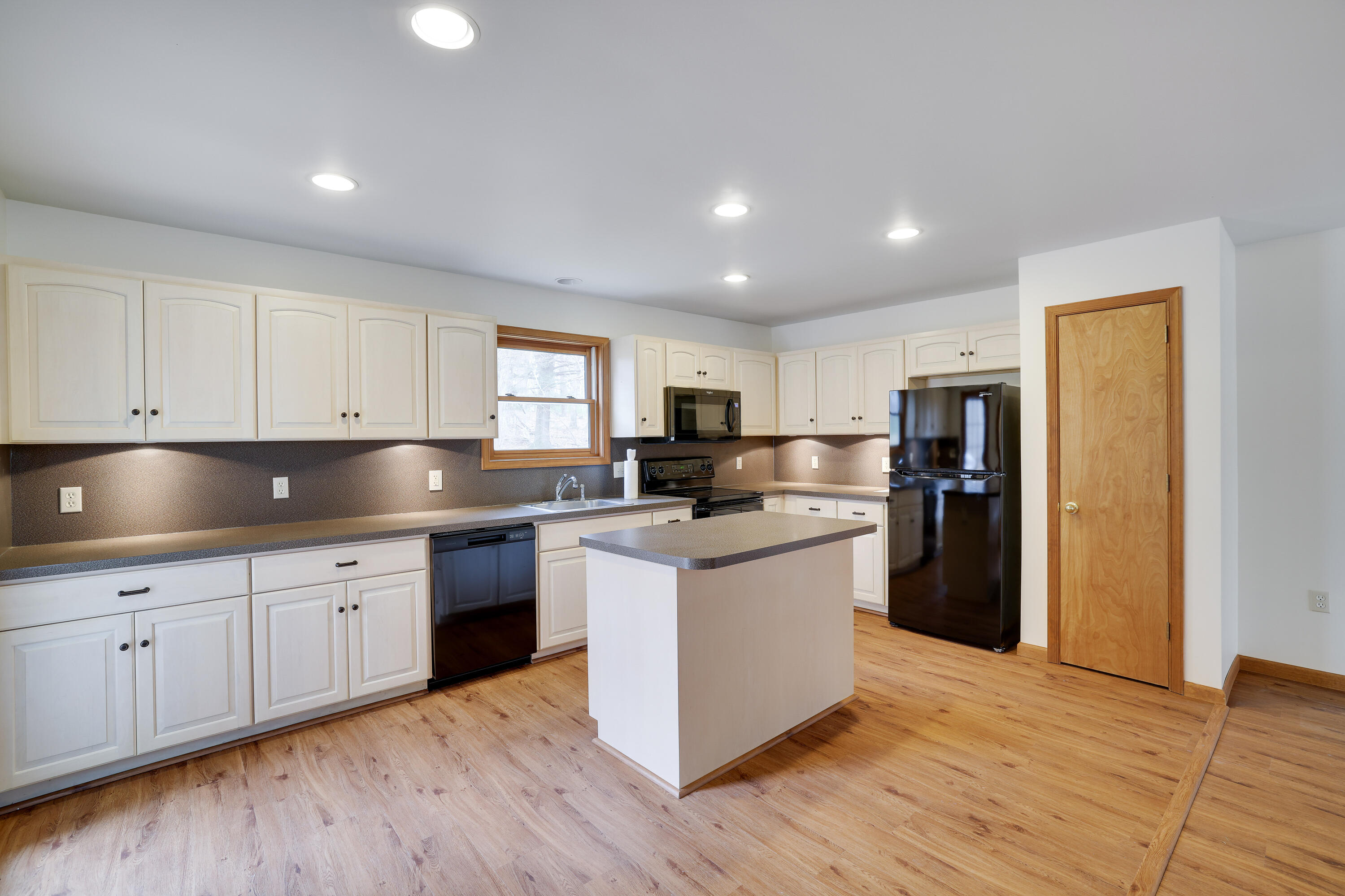 118 Quail Court, Bushkill, Pennsylvania image 4