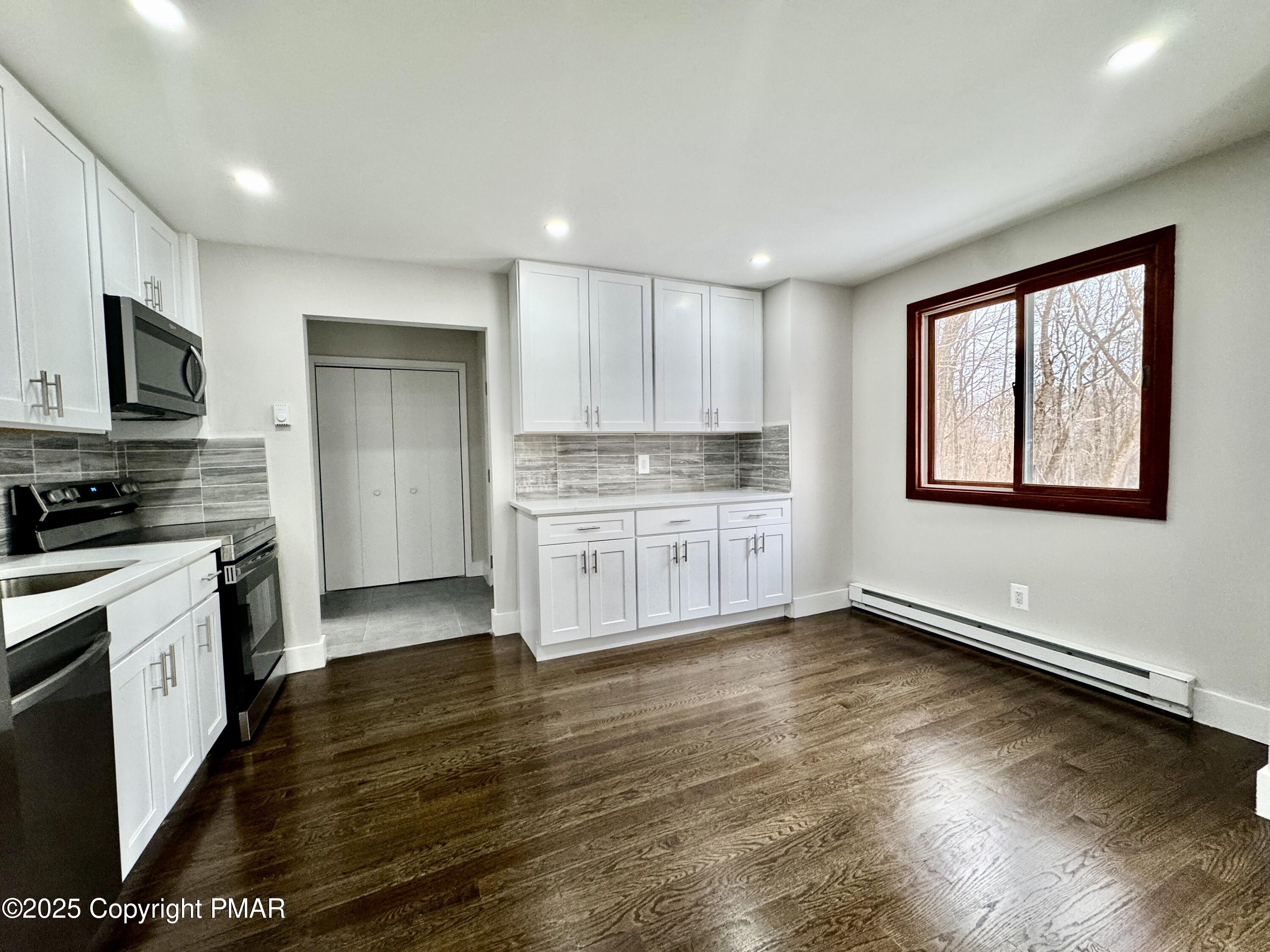 1123 Black Bear Lane, Long Pond, Pennsylvania image 10