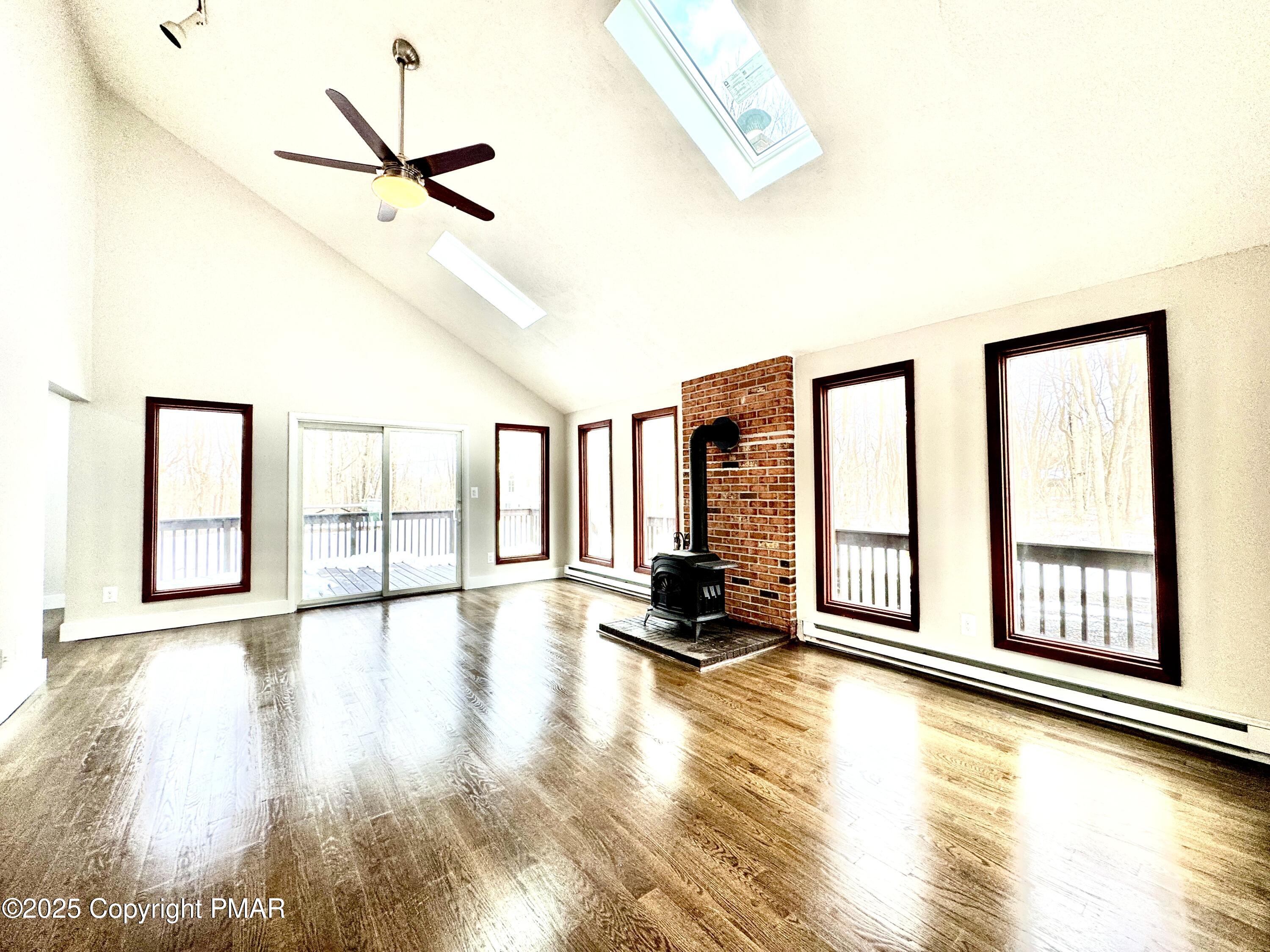 1123 Black Bear Lane, Long Pond, Pennsylvania image 4