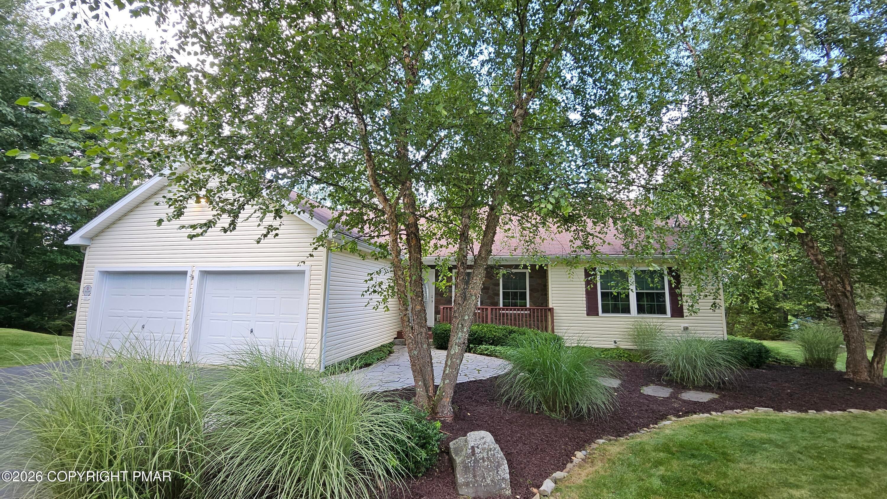 1255 Hawthorn Terrace