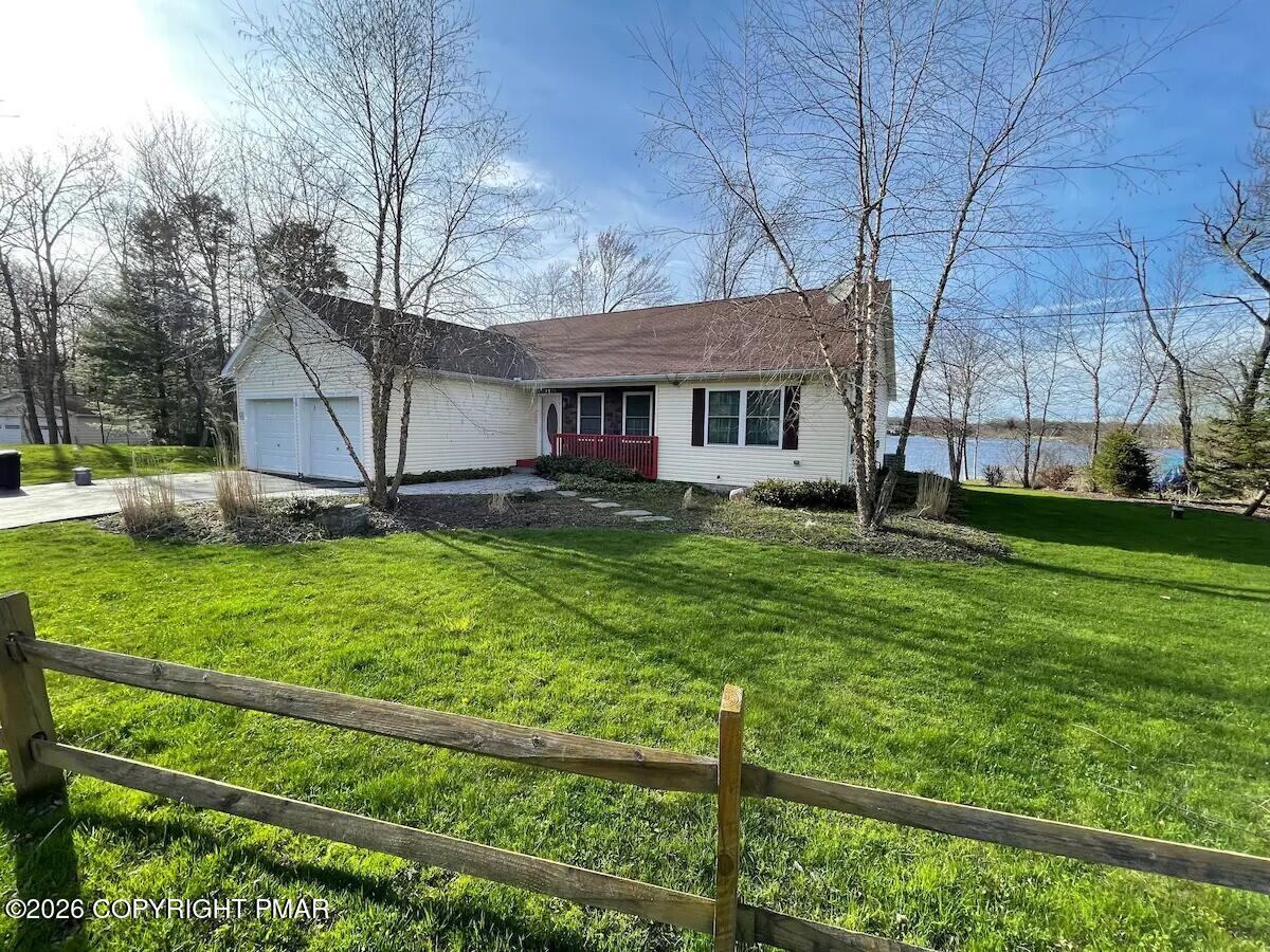 1255 Hawthorn Terrace