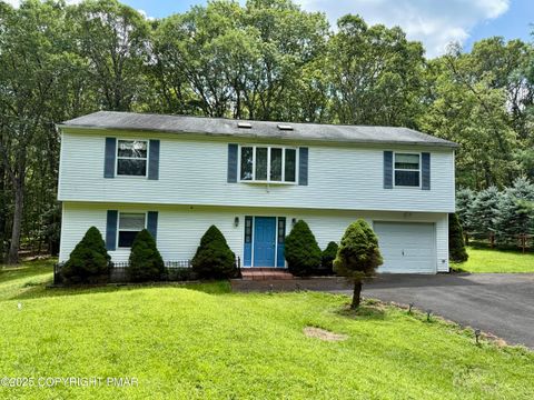 Homes For Sale - 3224 Lake View Drive<br/> Henryville, PA 18332