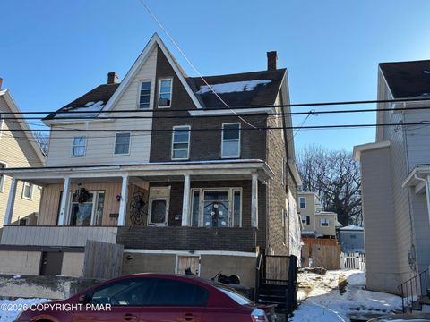 Homes For Sale - 124 E High Street<br/> Coaldale, PA 18218