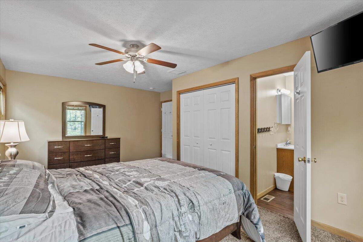 58 Wood Street, Lake Harmony, Pennsylvania image 23