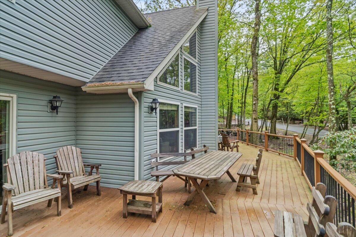 58 Wood Street, Lake Harmony, Pennsylvania image 4
