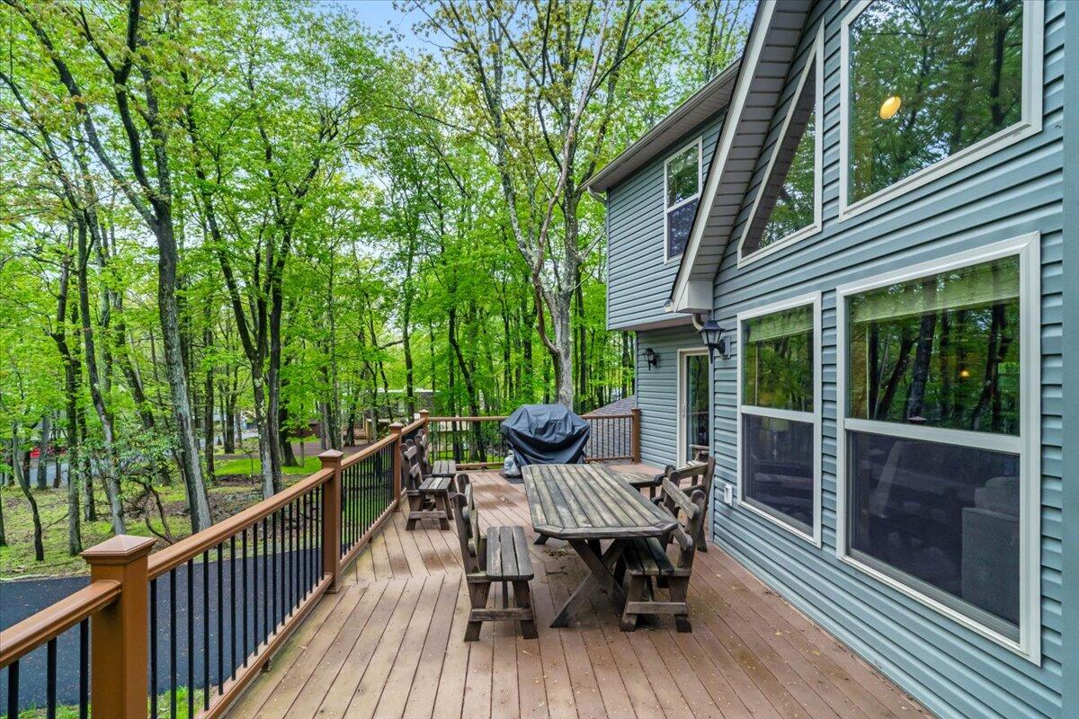 58 Wood Street, Lake Harmony, Pennsylvania image 5
