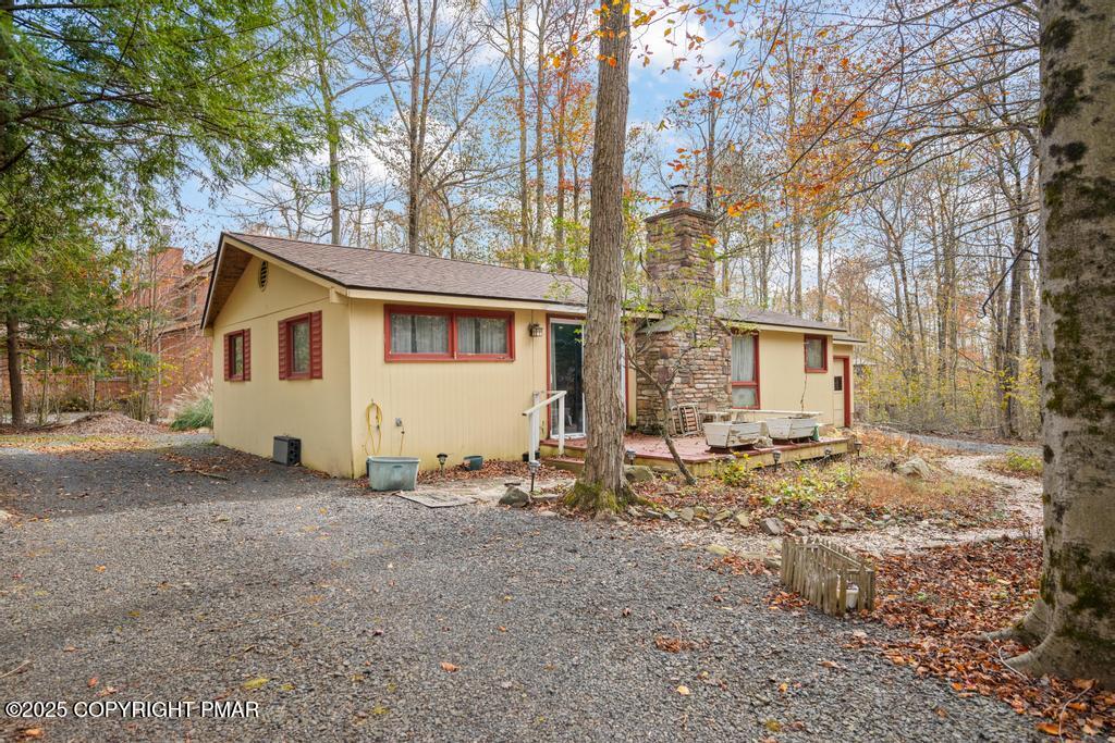 4128 Hemlock Trail