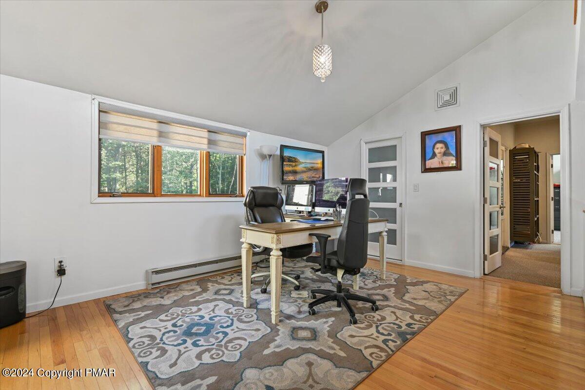 1555 Longleaf Drive, Effort, Pennsylvania image 31