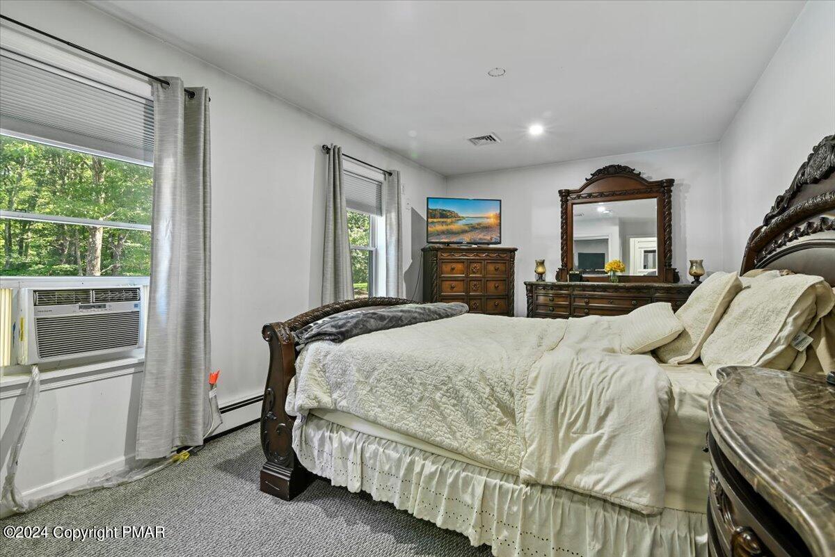 1555 Longleaf Drive, Effort, Pennsylvania image 35