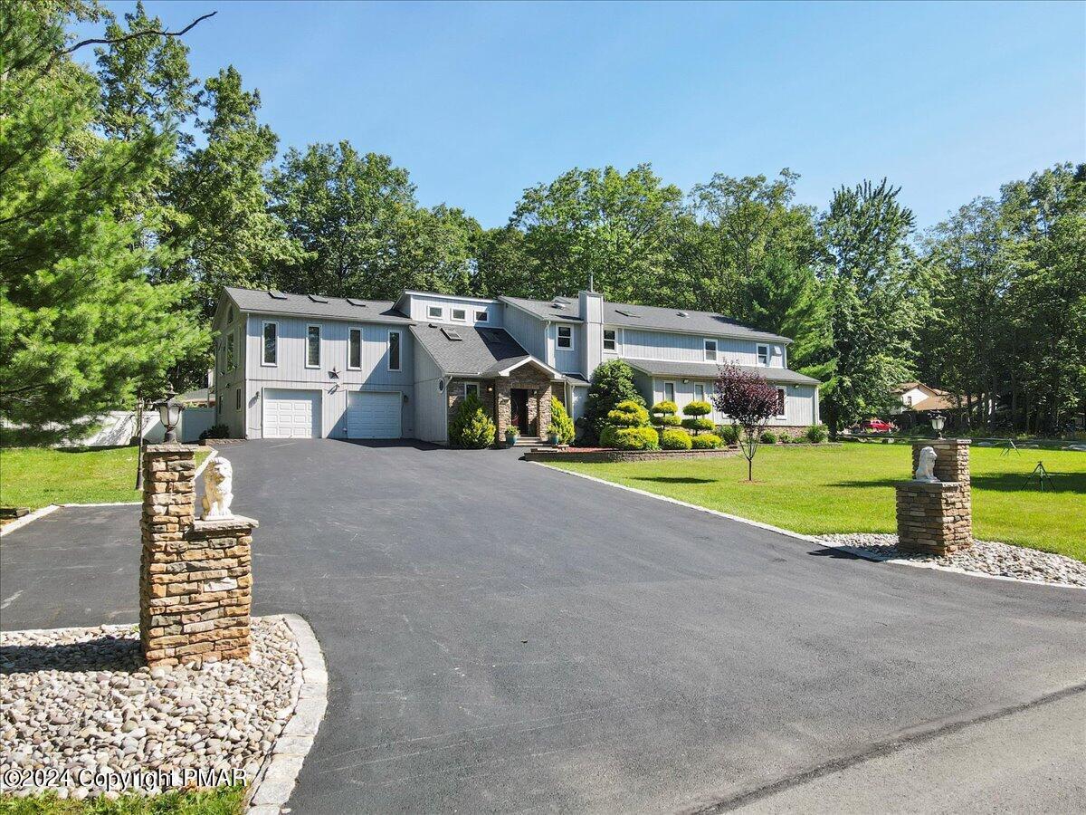 1555 Longleaf Drive, Effort, Pennsylvania image 3