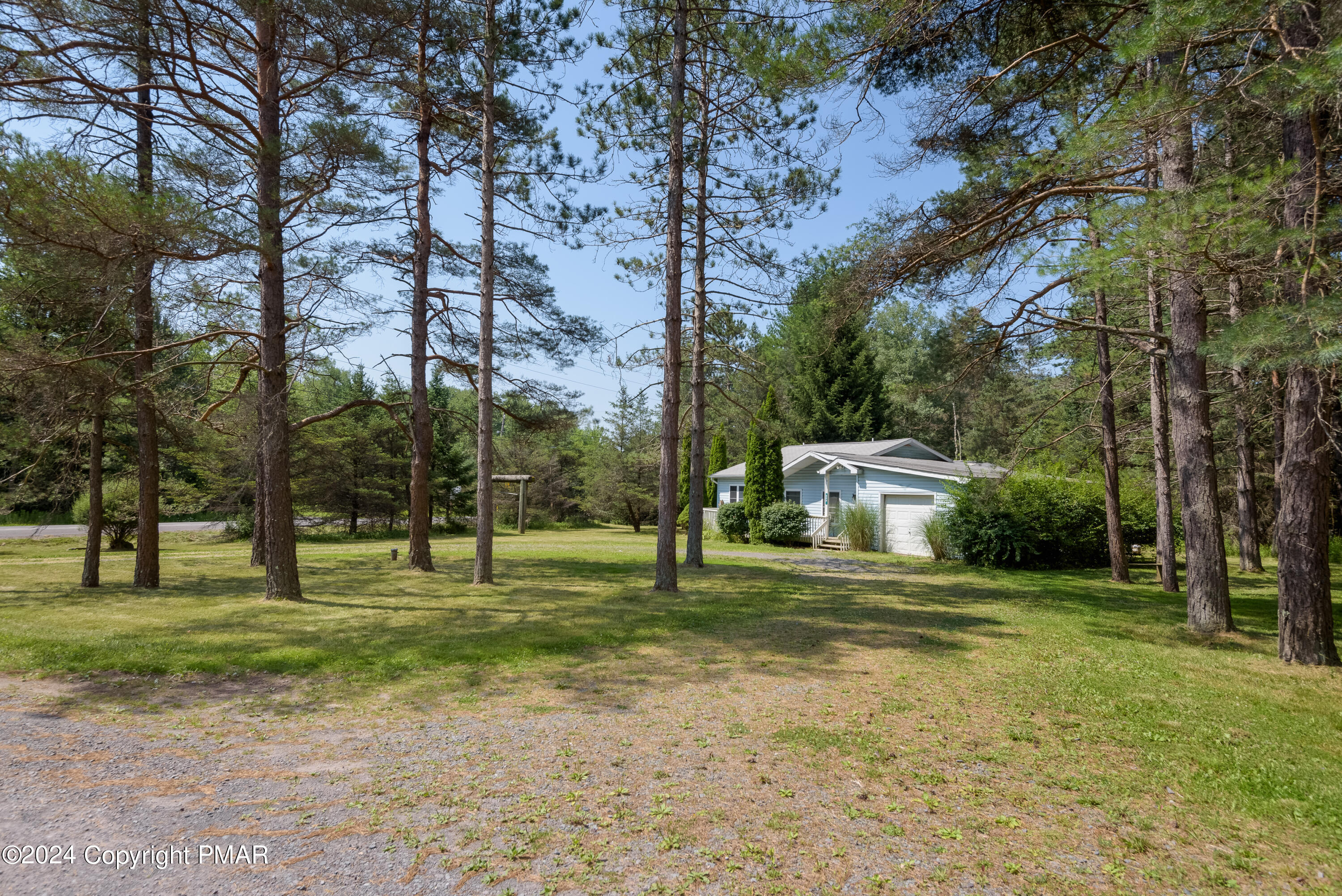 643 Route 940 Route, Pocono Lake, Pennsylvania image 21