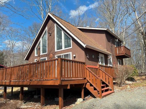 12 Mountain Glen Drive Clifton Township PA 18424