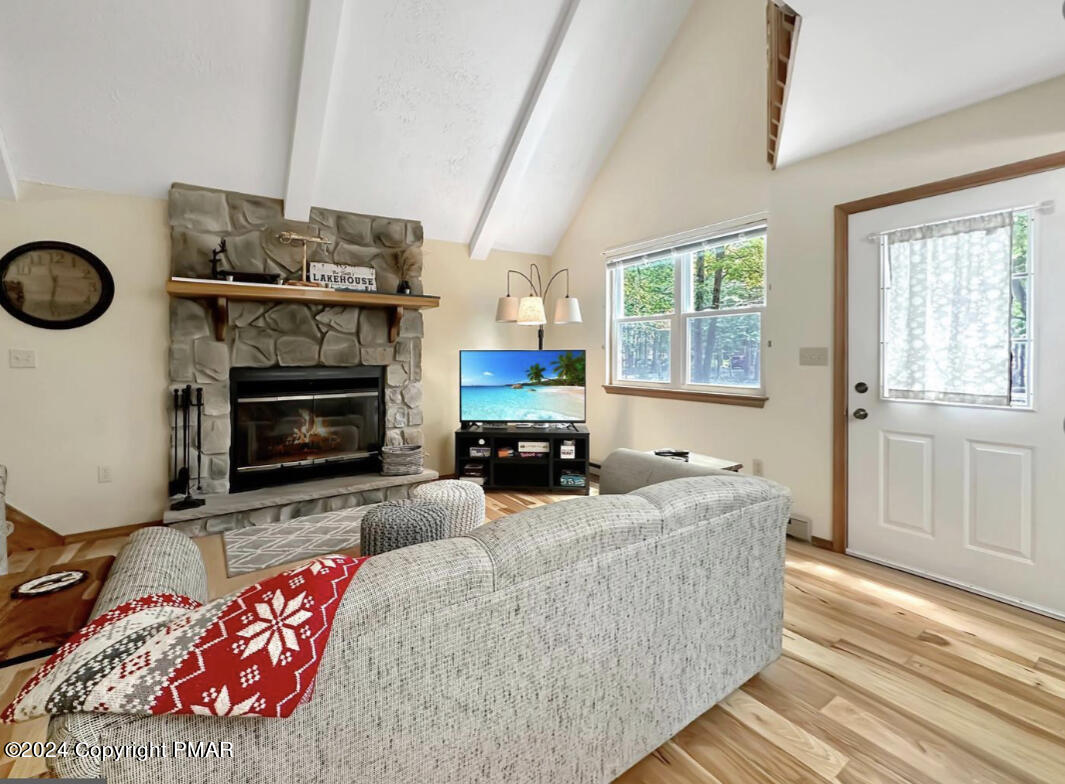 91 Minisink Drive, Pocono Lake, Pennsylvania image 14