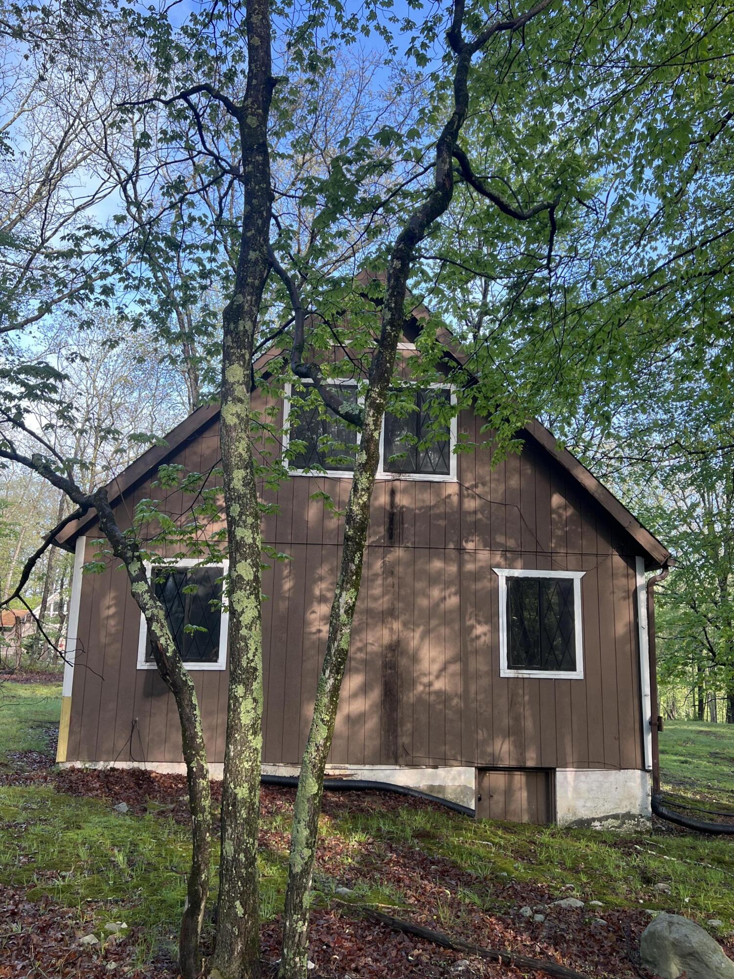 2111 Spring, Bushkill, Pennsylvania image 6