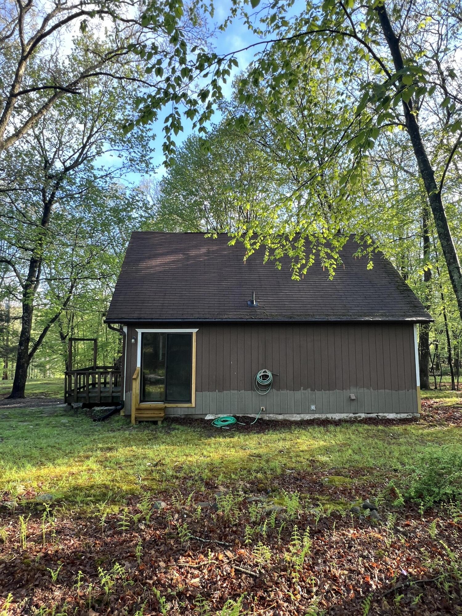 2111 Spring, Bushkill, Pennsylvania image 4