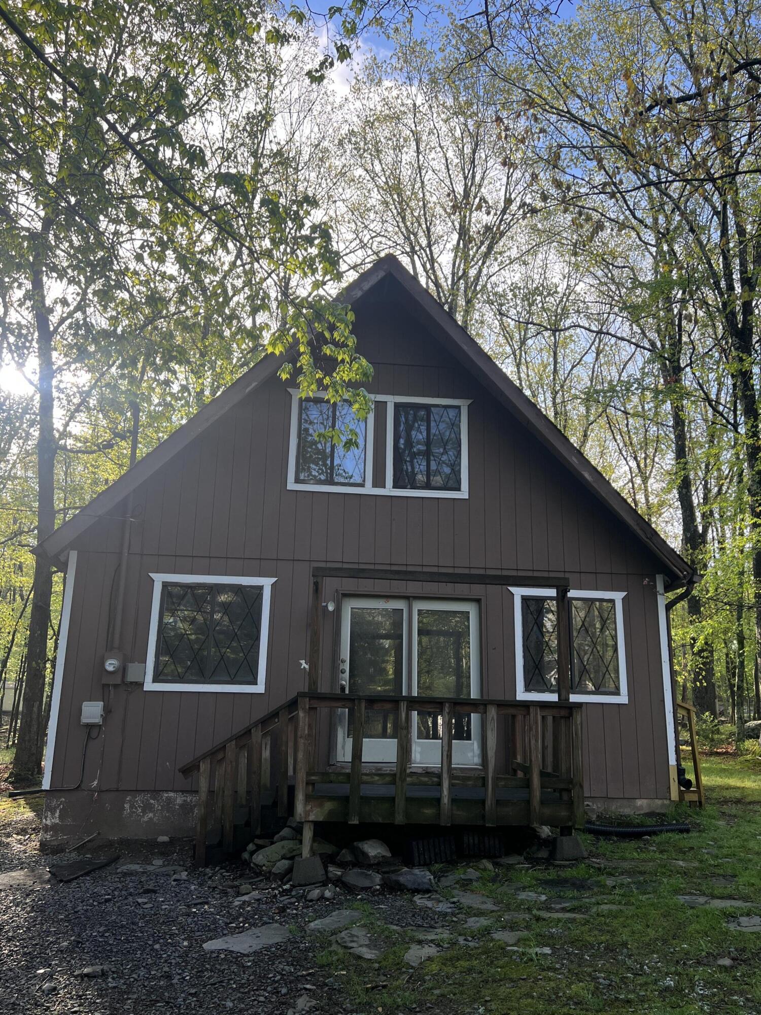 2111 Spring, Bushkill, Pennsylvania image 2