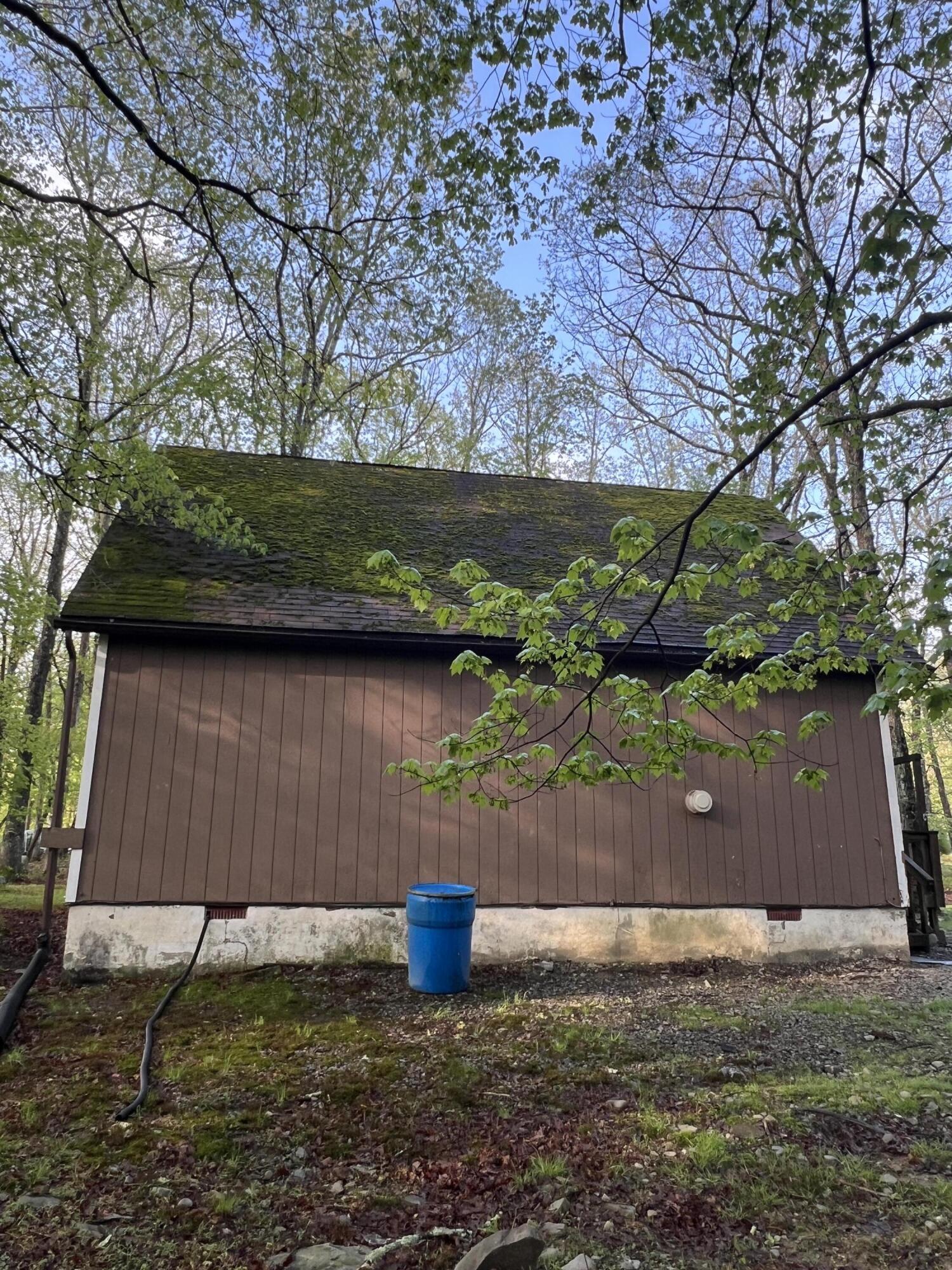 2111 Spring, Bushkill, Pennsylvania image 5