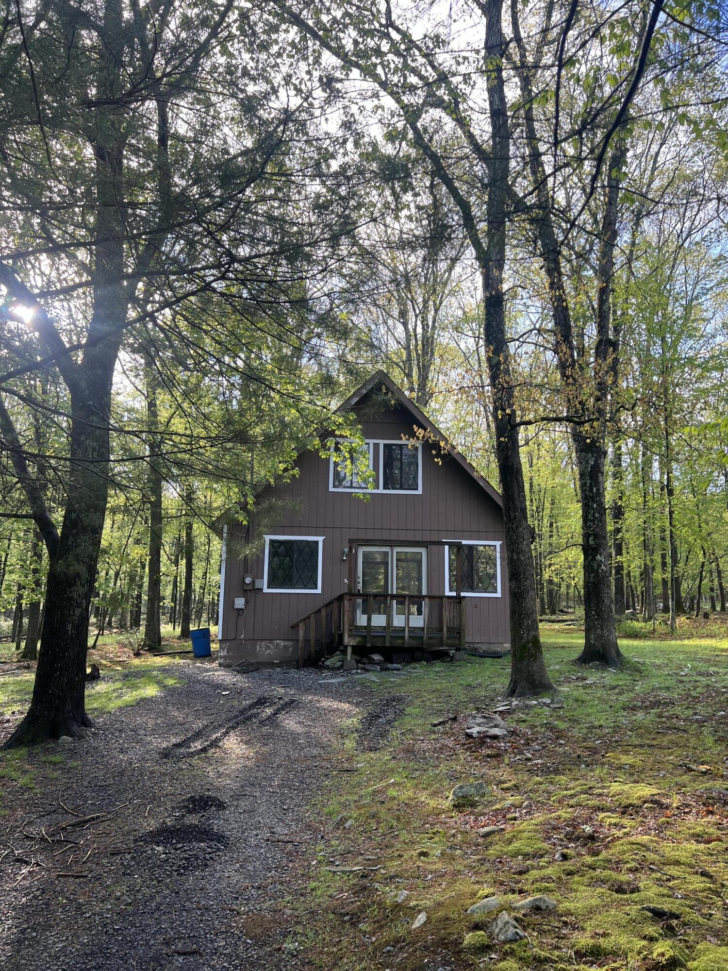 2111 Spring, Bushkill, Pennsylvania image 3