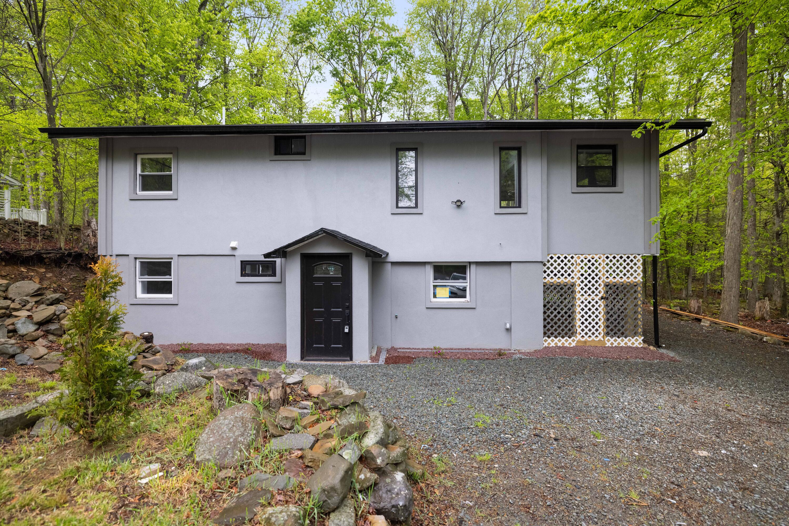 1005 Country Place Drive, Coolbaugh Township, Pennsylvania image 40